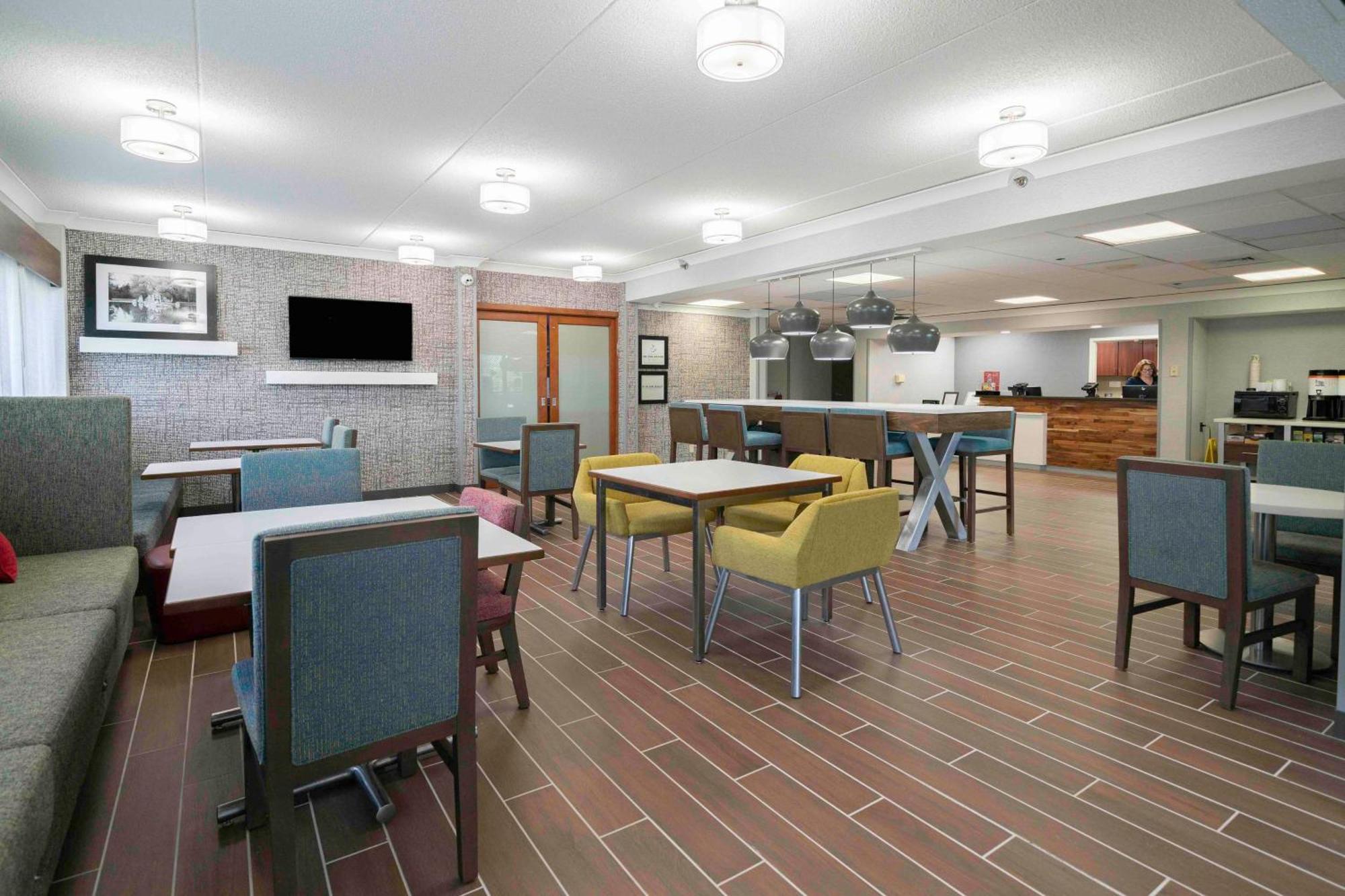Hampton Inn St. Louis - Westport Maryland Heights Esterno foto